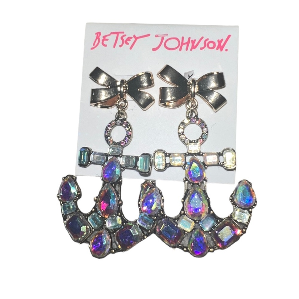 ✅Betsey Johnson Gold Tone Cruise Control Bow & Anchor Drop Earrings Crystal NWT